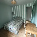 Le Cinquante-trois, Maison Normande D'exception Pour Familles - Cote D'albatre Penzion 4*